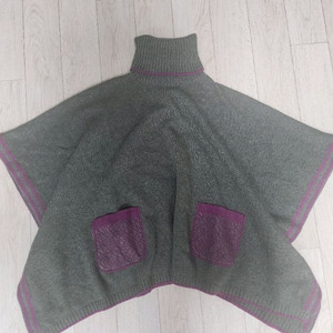 한글택정품.새상품) ~성인44.펜디키즈 캐시미어 판초