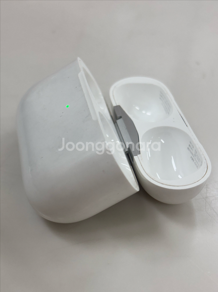 에어팟프로1 본체 상태굿굿 급처요!!--2