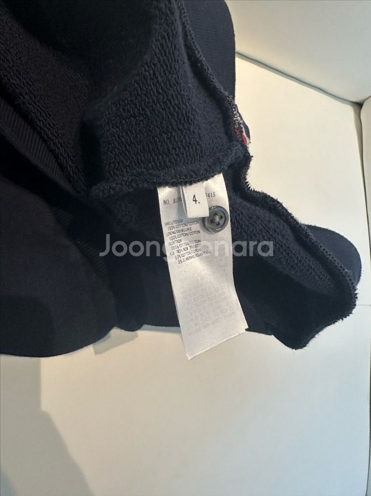 [실착3회/4]톰브라운 백삼선 네이비 맨투맨 4사이즈--4