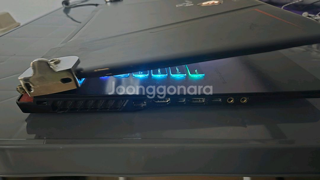 하자 많은 GE73VR 7RF i7 7700hq gtx 1070 노트북--7