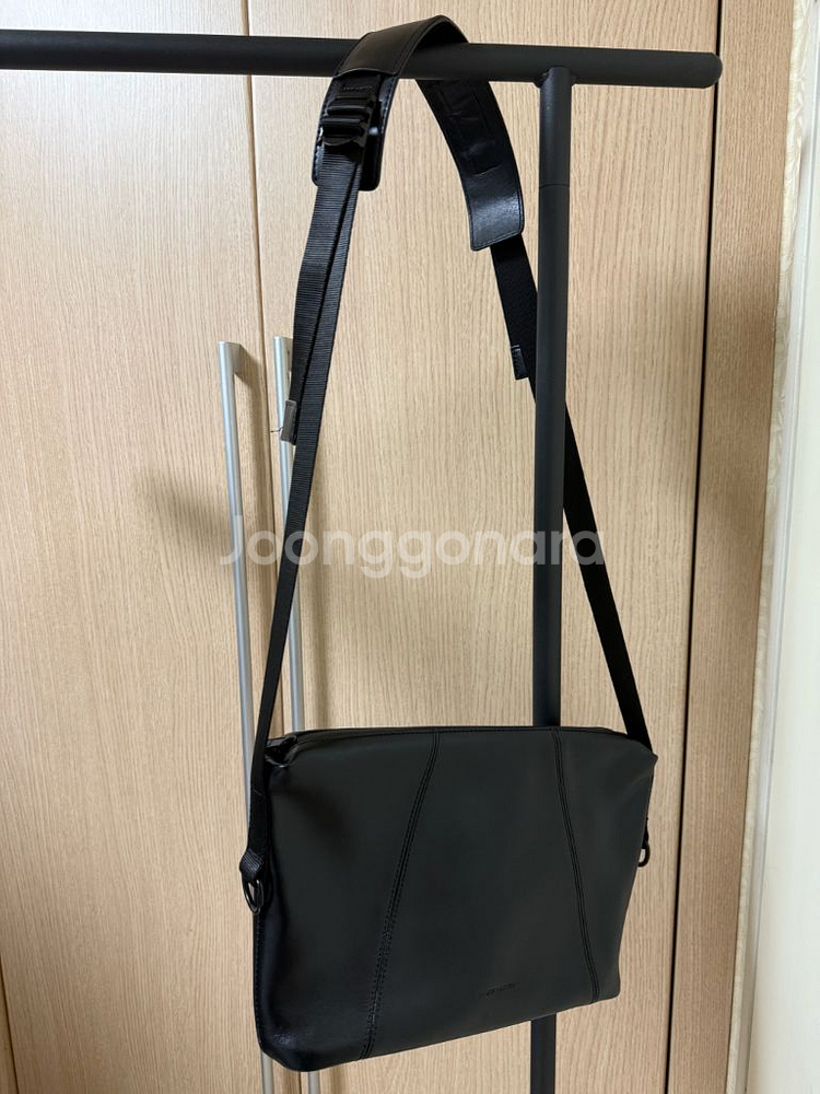 도프제이슨 카우하이드 스몰 크로스백--1