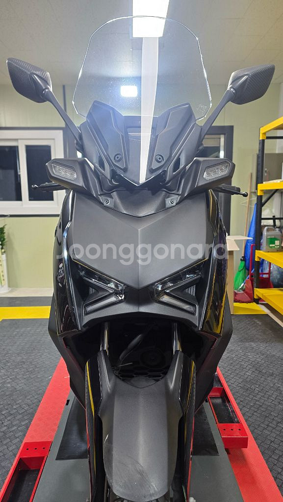 야마하 X Max 300--1