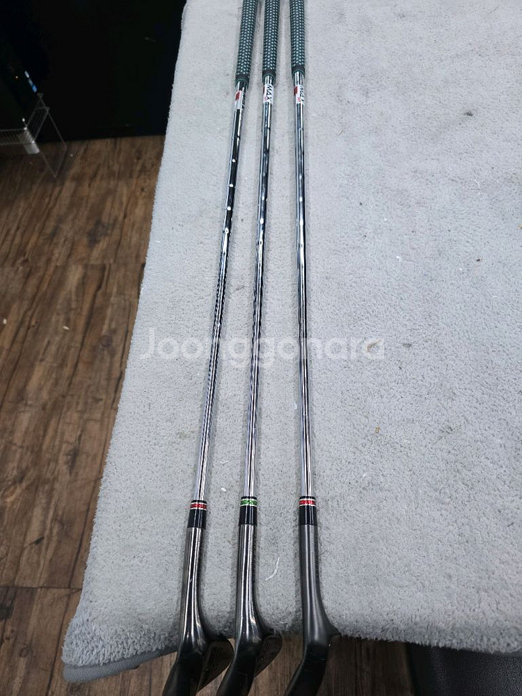 테일러메이드 EF 크롬 스핀웨지 3점--1