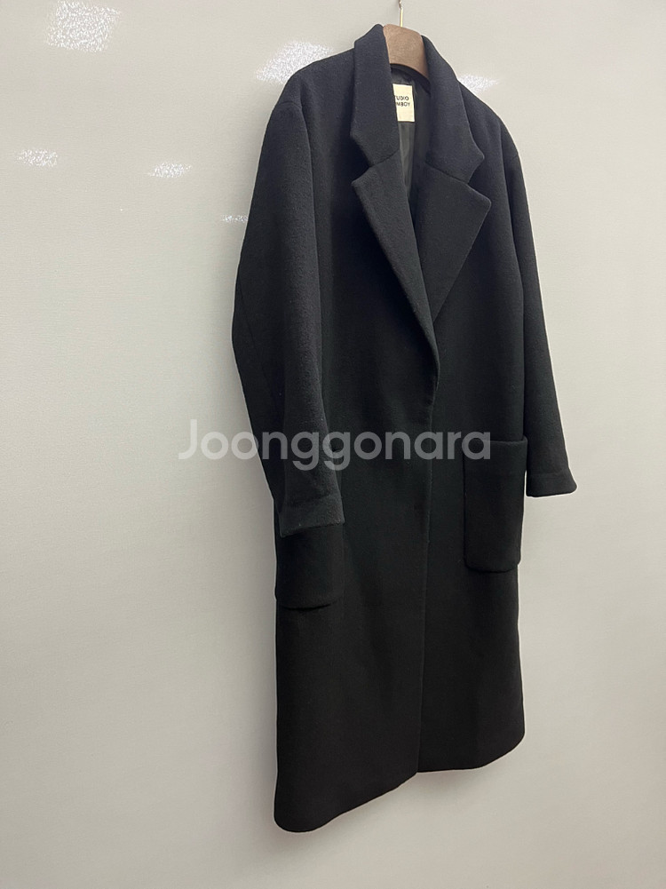 스튜디오 톰보이 블랙 롱코트--1