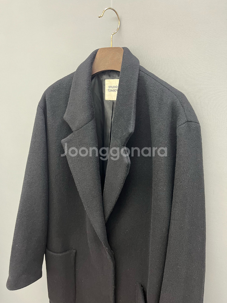 스튜디오 톰보이 블랙 롱코트--2