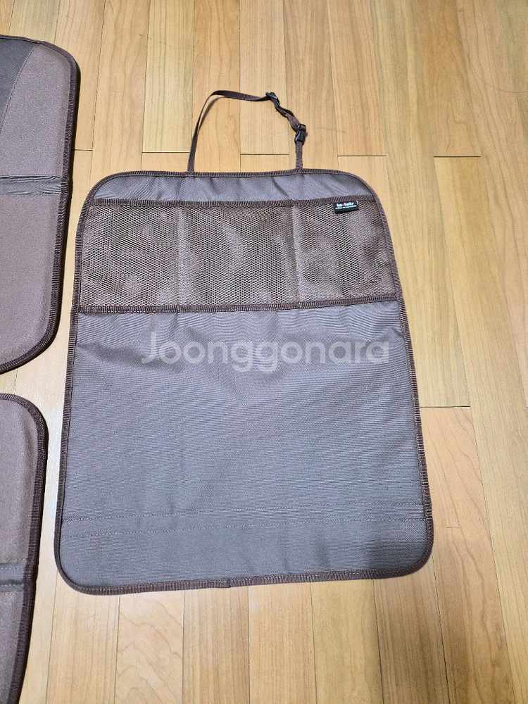 투토츠 카시트 보호매트, 킥매트 브라운색상--3