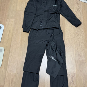 타이틀리스트 바람막이겸 비옷 M사이즈 여성용