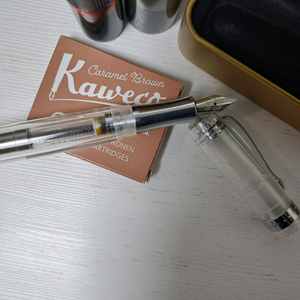 카웨코 스튜던트 투명 만년필 F촉