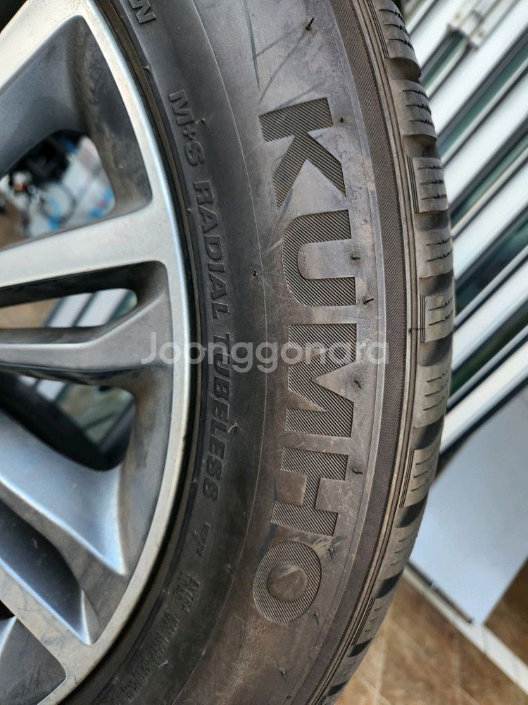 18인치 순정 스노우휠타이어 세트--1