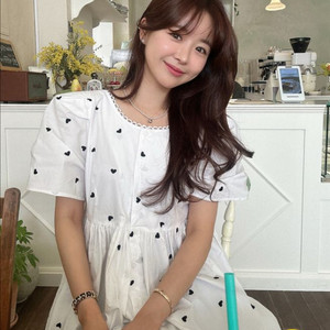 바이씨니 하트자수 블라