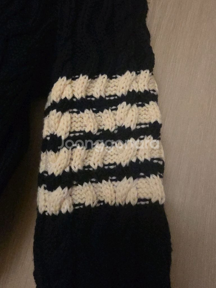 [ 2Size ] 톰브라운 네이비 아란 케이블 니트--1