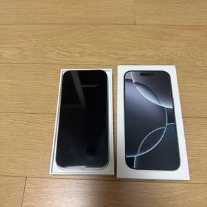 아이폰 16프로 512 화이트 (s급) 팝니다