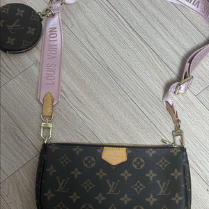 루이비통 크로스백