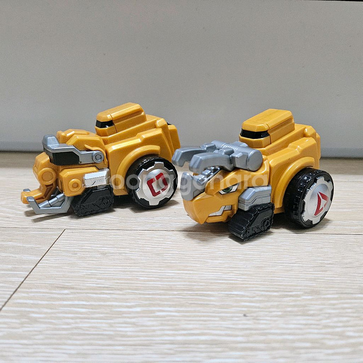 다이노코어 얼티밋 트리 어택커, 얼티밋 매머드 어택커 판매합니다.--0