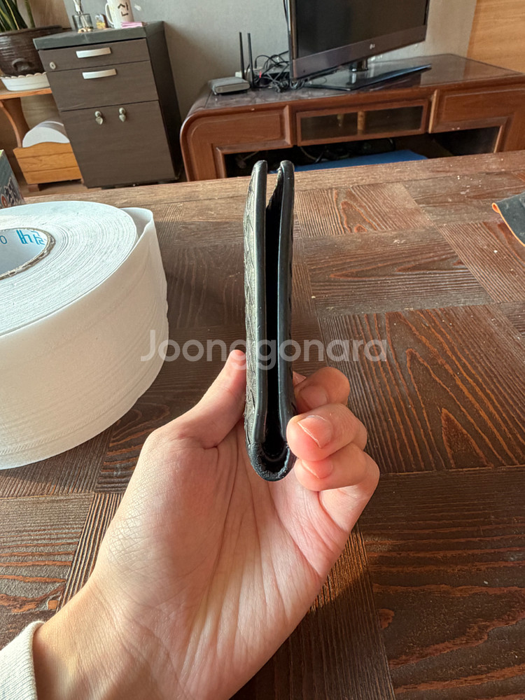 보테가베네타 인트레치아토 반지갑 팝니다--5