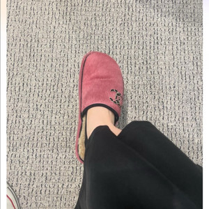 샤넬 시어링 슬리퍼 판매해요