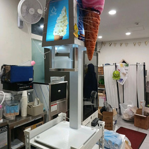 젤라또 아이스크림 추출기+냉동고 쇼케이스+아이스크림+부재료들+홍보물