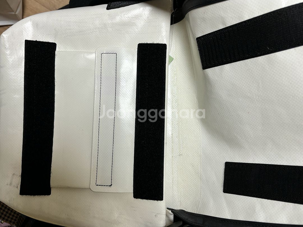 프라이탁 라씨 올화이트 택 미제거--4