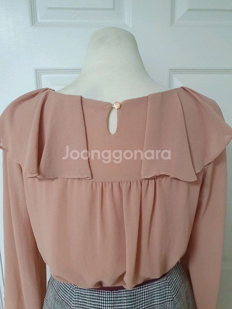 (상태좋음)블라우스 44~66반--5