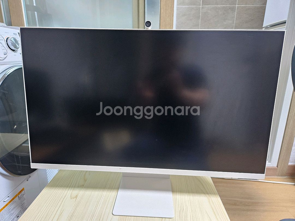 삼성 스마트모니터 M8 32인치--0