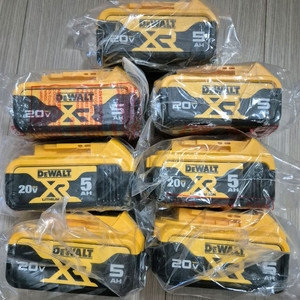디월트 20V 5AH 배터리