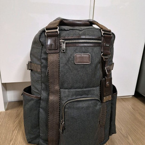 투미 알파 브라보 르준 백팩