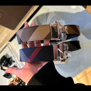 버버리 클래식 벨트 85cm -네이비 (새상품)