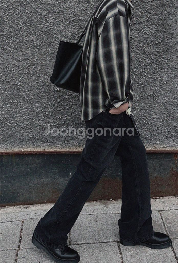 퍼머넌트 아카이브 / 세미 플레어 데님 팬츠(블랙) / 2사이즈--4