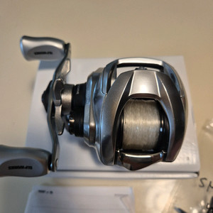 다이와 21 질리언 SV TW 8점좌핸(내수용)