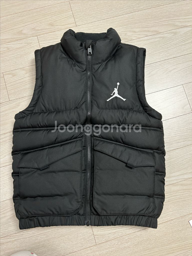 나이키키즈 조던 패딩조끼 S사이즈팔아요(8-10y)--0