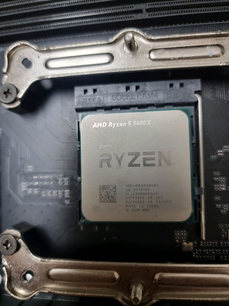 라이젠 5600X + AORUS B450 WIFI 메인보드 세트--1