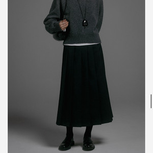 얼바닉30 Rigby V-neck Knit