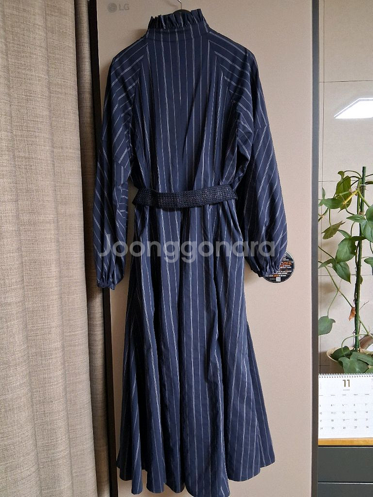 더아이잗컬렉션 스트라이프 원피스--1