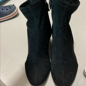 여성 앵글부츠 / 235사이즈