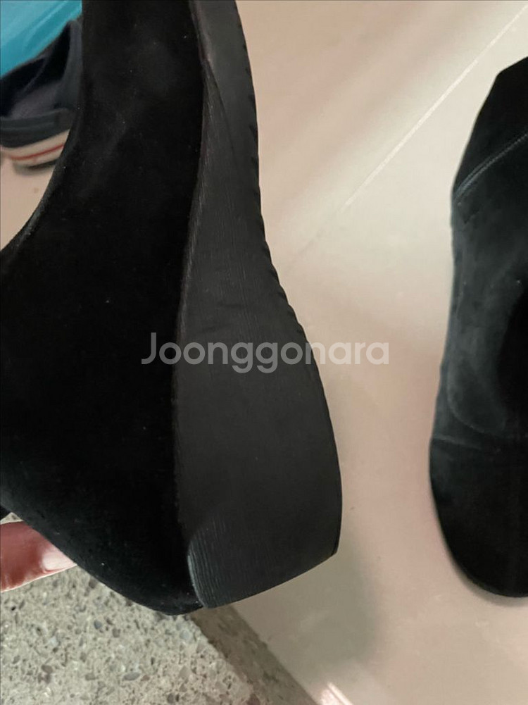 여성 앵글부츠 / 235사이즈--4