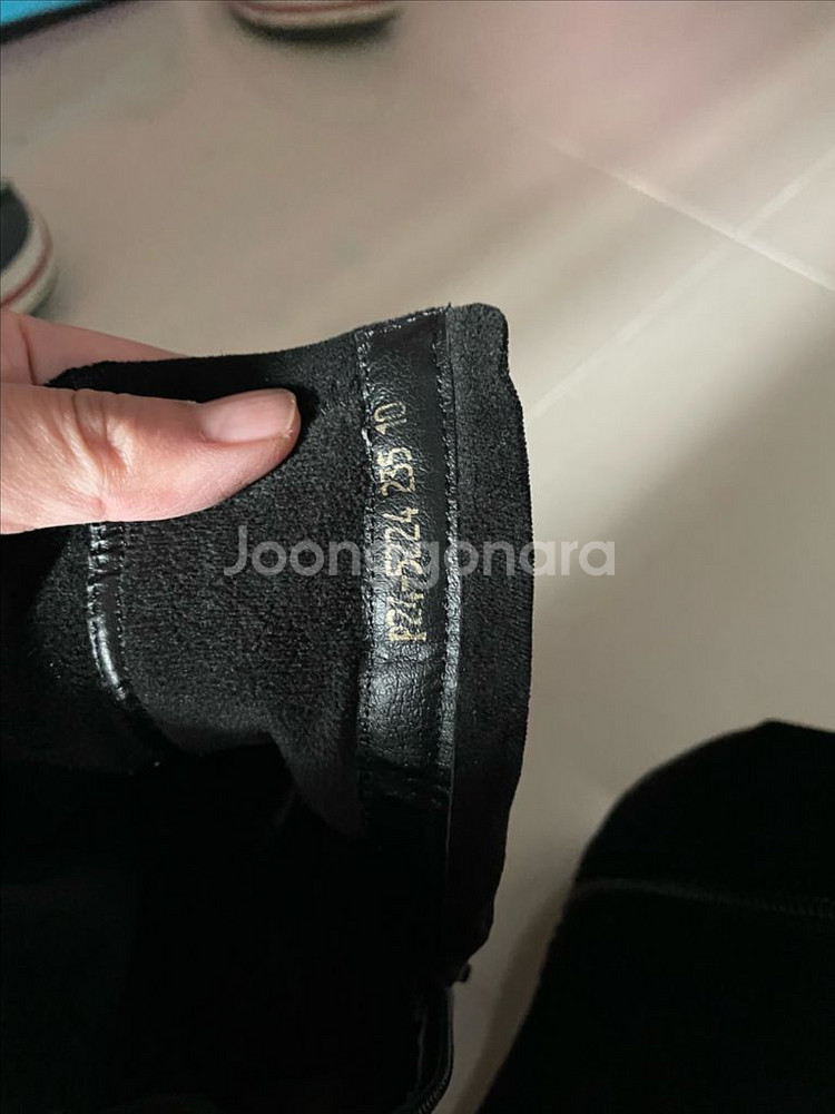 여성 앵글부츠 / 235사이즈--6