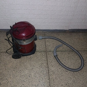 유선. 청소용 진공청소기