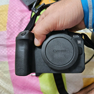 캐논 EOS R 미러리스 바디 RF 24 105 랜즈