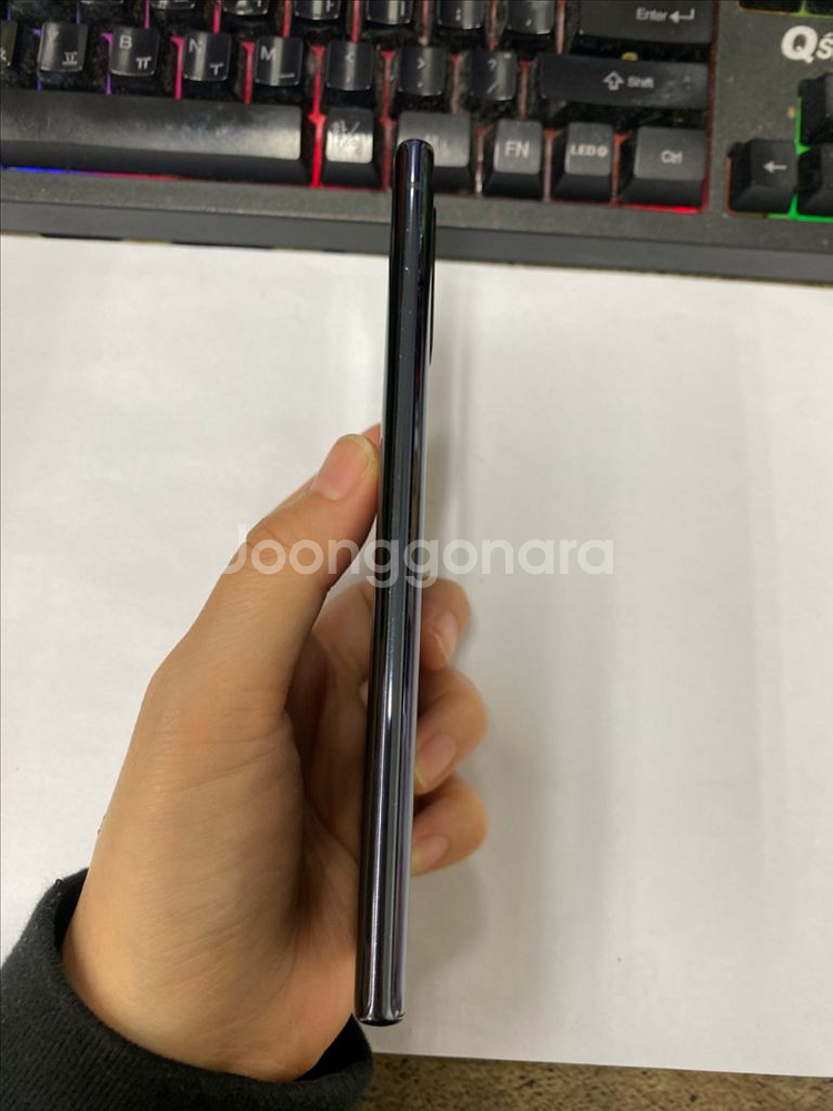 KT 갤럭시노트10 블랙 외관A급 256G 무잔상 +검은점1개--7