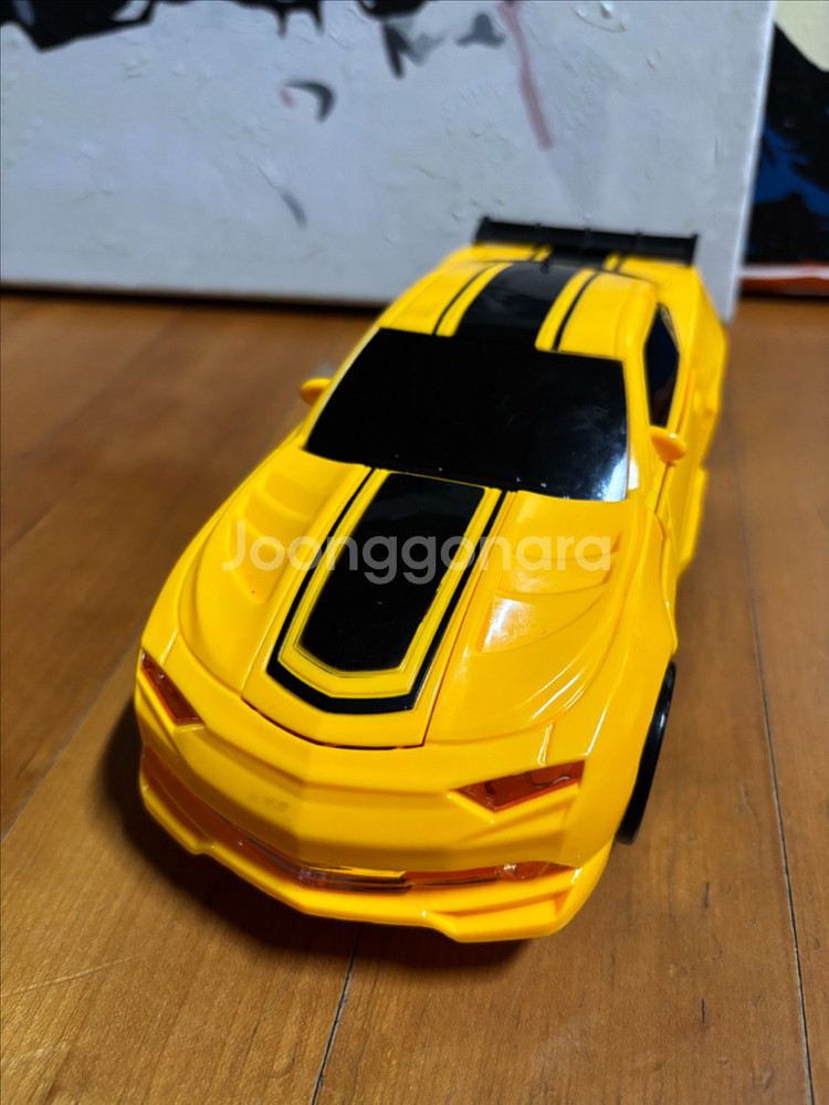 옐로우) 움직이는 로봇 자동차 인테리어 소품 장난감--0