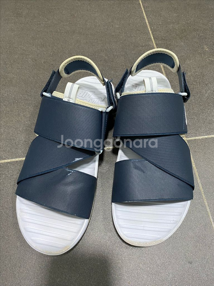 나이키 에어 솔라 소프트 샌들 260--0