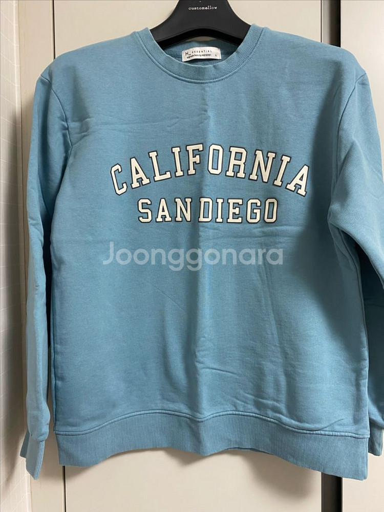 각종 티셔츠, 스웻셔츠(맨투맨), 기모티 12장--1