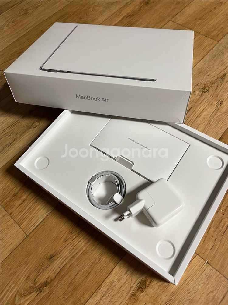 애플 맥북에어 M2 13인치 8GB/256GB--2