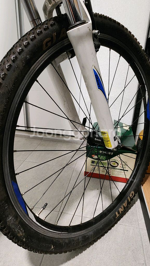 자이언트 MTB 자전거 S 24단 시마노 26인치--7