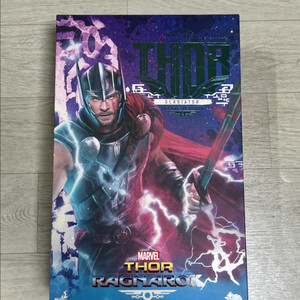 핫토이 토르 라그나로크 MMS445 중고품 판매합니다.