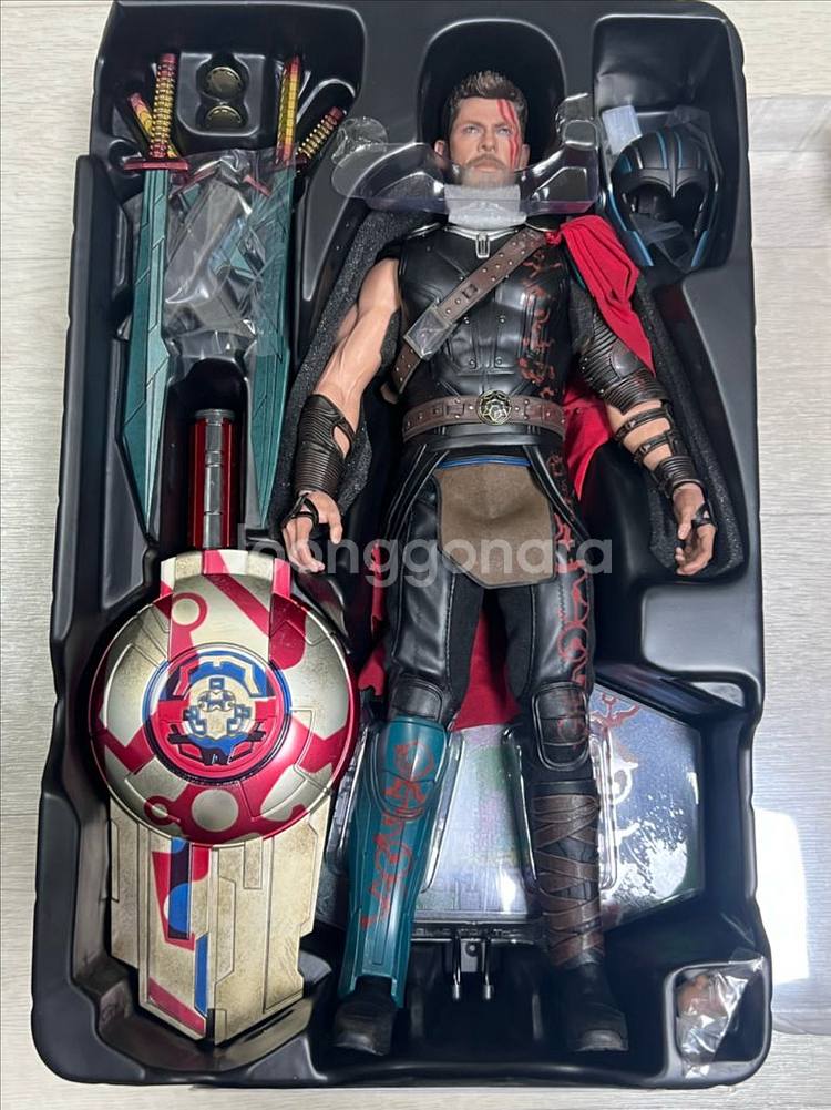 핫토이 토르 라그나로크 MMS445 중고품 판매합니다.--8