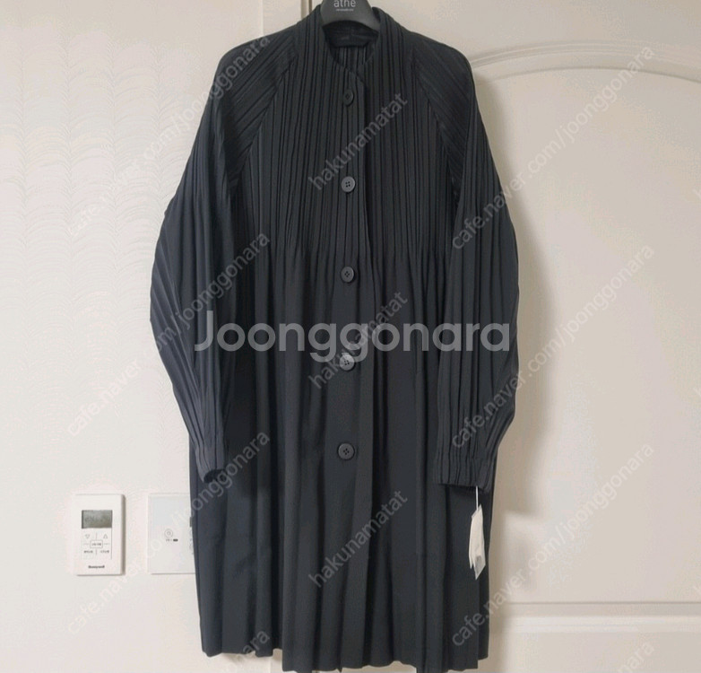 이세이미야케 플리츠플리즈 스무스롱코트 블랙 3사이즈 새상품--1