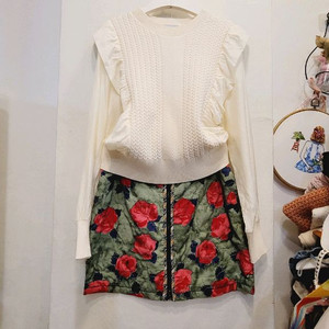 플리츠 니트 블라우스