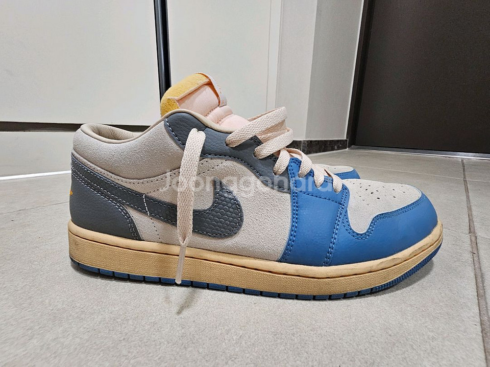 나이키 조던1로우 도쿄--1