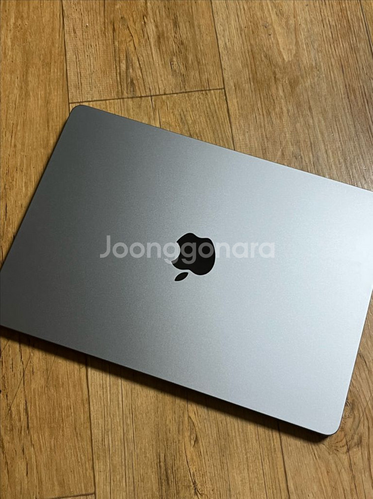 애플 맥북에어 M2 13인치 8GB/256GB--8